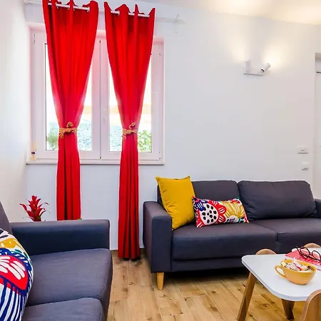 Moon River - Two-bedroom With Terrace Mokošica