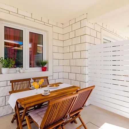 Апартаменты Moon River - Two-bedroom With Terrace