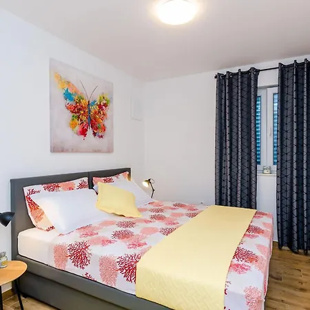 Moon River - Two-bedroom With Terrace * Mokošica