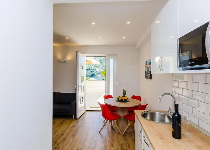 Moon River - Two-bedroom With Terrace * Mokošica